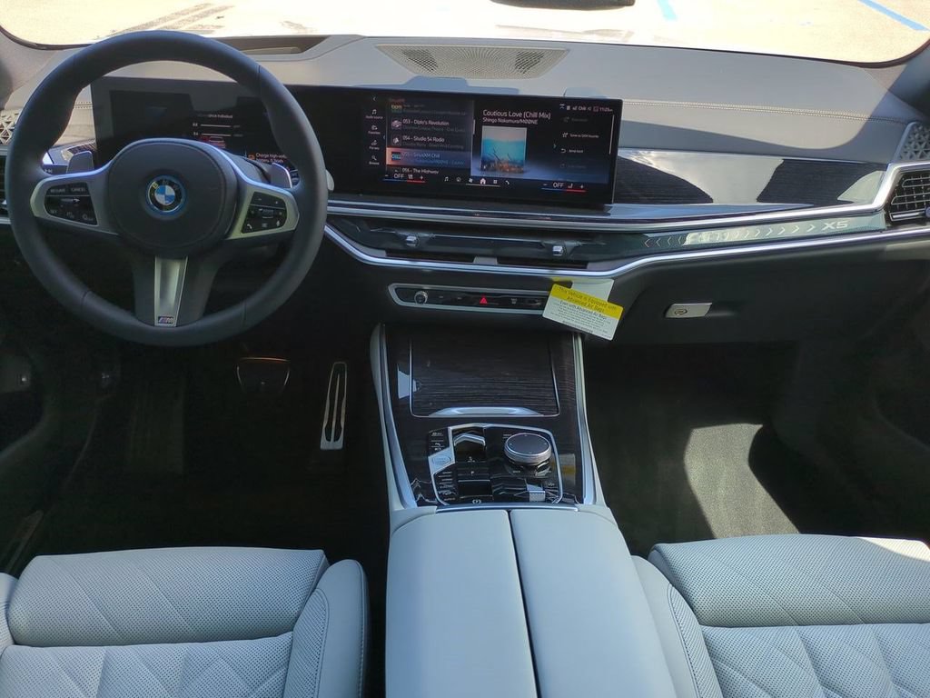 New 2026 BMW X5 xDrive50e w/ M Sport Package AWD/4WD image 15