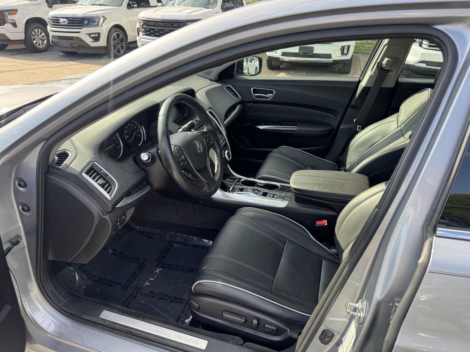 Used 2018 Acura TLX V6 w/ Advance Package FWD image 2