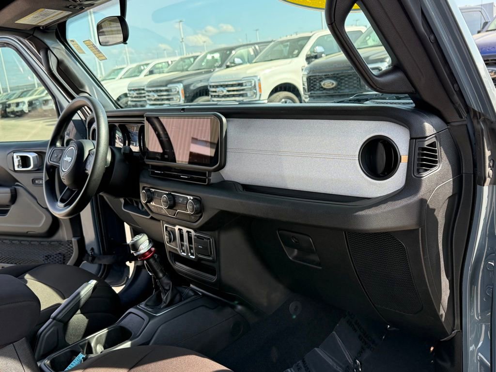 Used 2025 Jeep Wrangler Sport image 10
