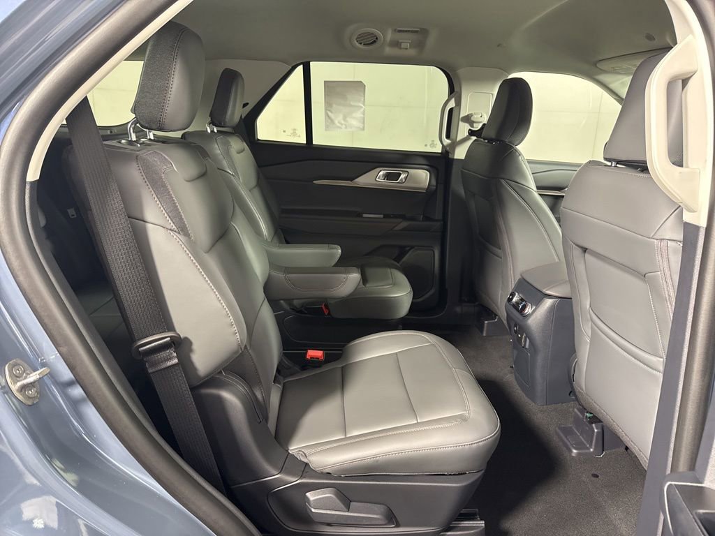 New 2026 Ford Explorer Active w/ Active Comfort Package image 16