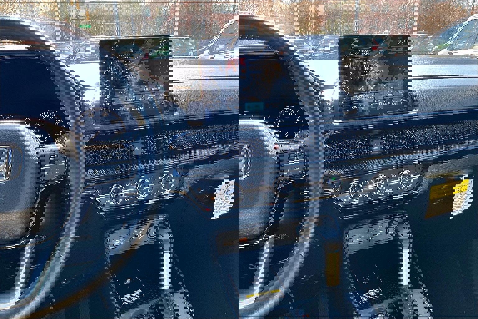 Used 2025 Honda CR-V EX-L image 6