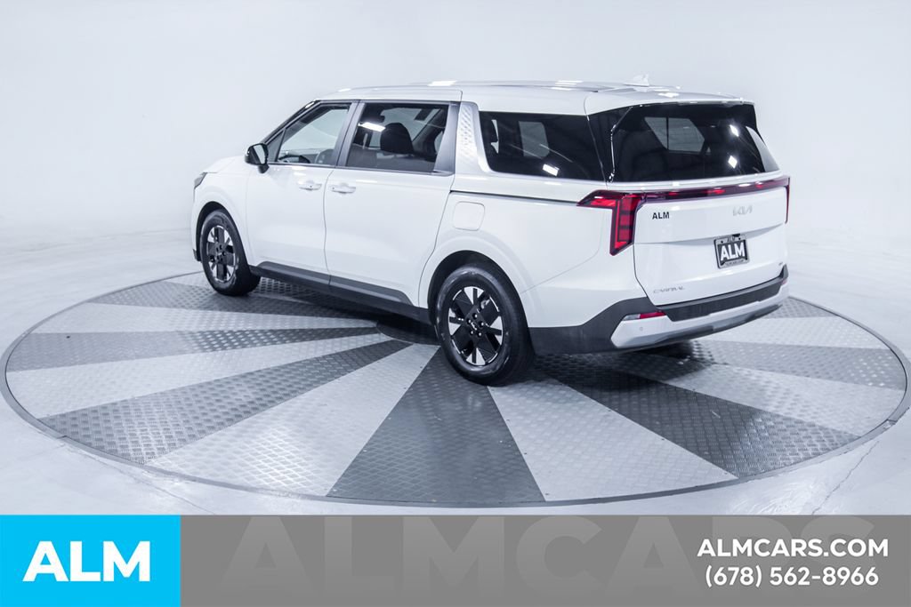Used 2026 Kia Carnival LXS FWD image 7