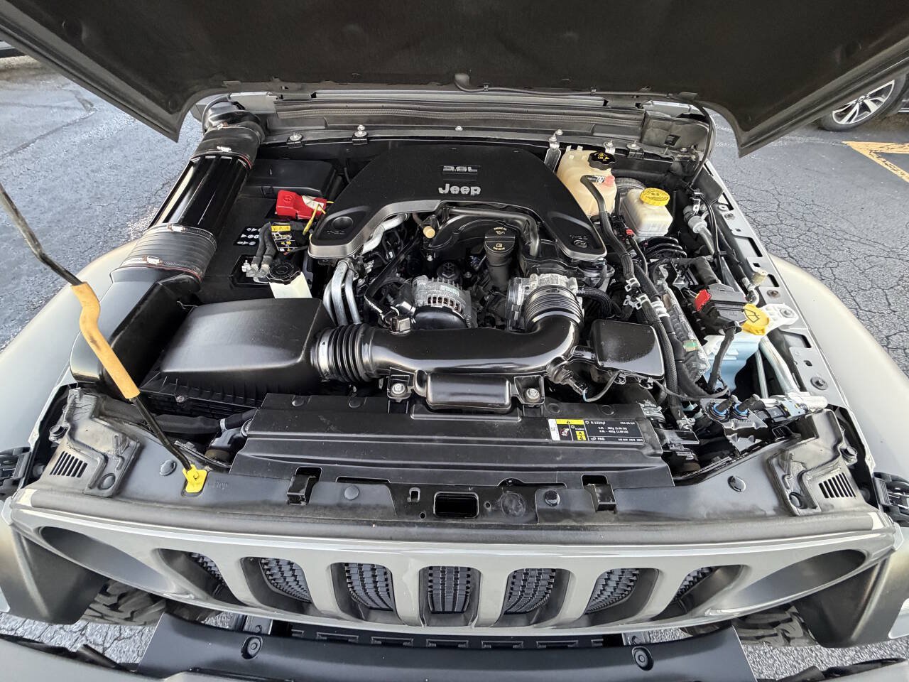 Used 2020 Jeep Wrangler Sport AWD/4WD image 31
