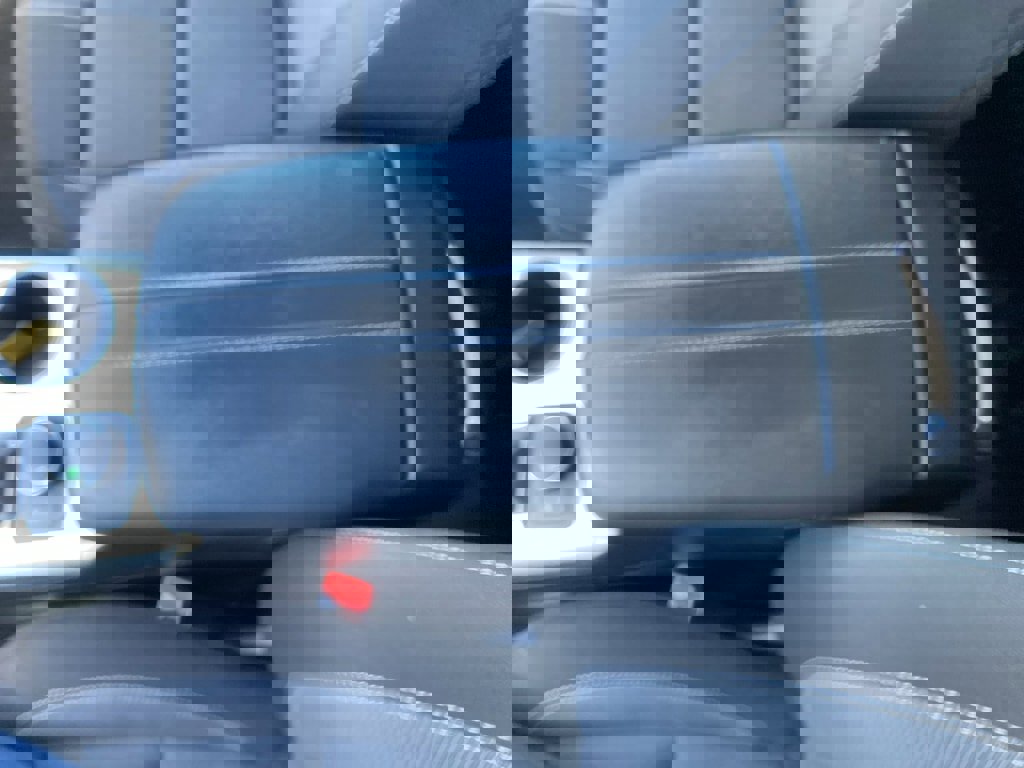 Used 2023 Chevrolet Blazer LT image 32