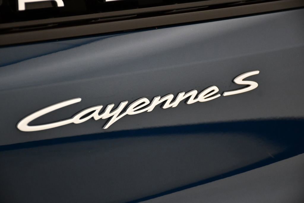 Certified 2024 Porsche Cayenne S image 11