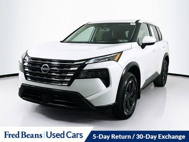 Used 2025 Nissan Rogue SV image 3