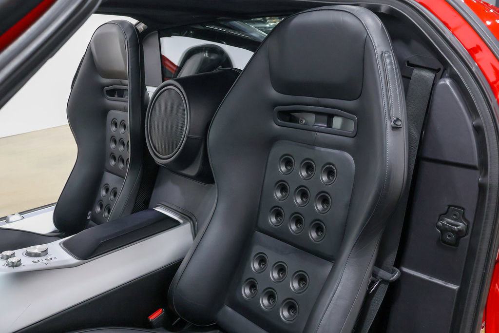 Used 2005 Ford GT image 33