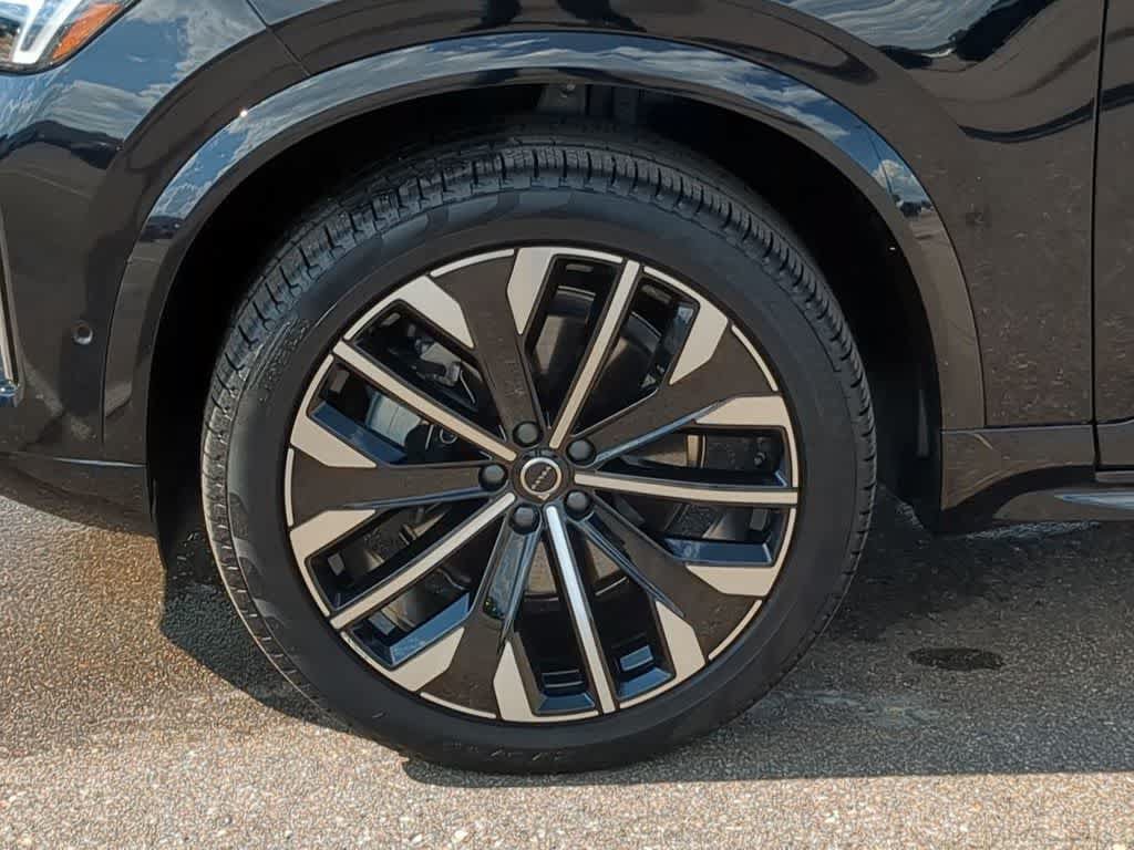 Certified 2026 Volvo XC90 B6 Plus AWD/4WD image 13