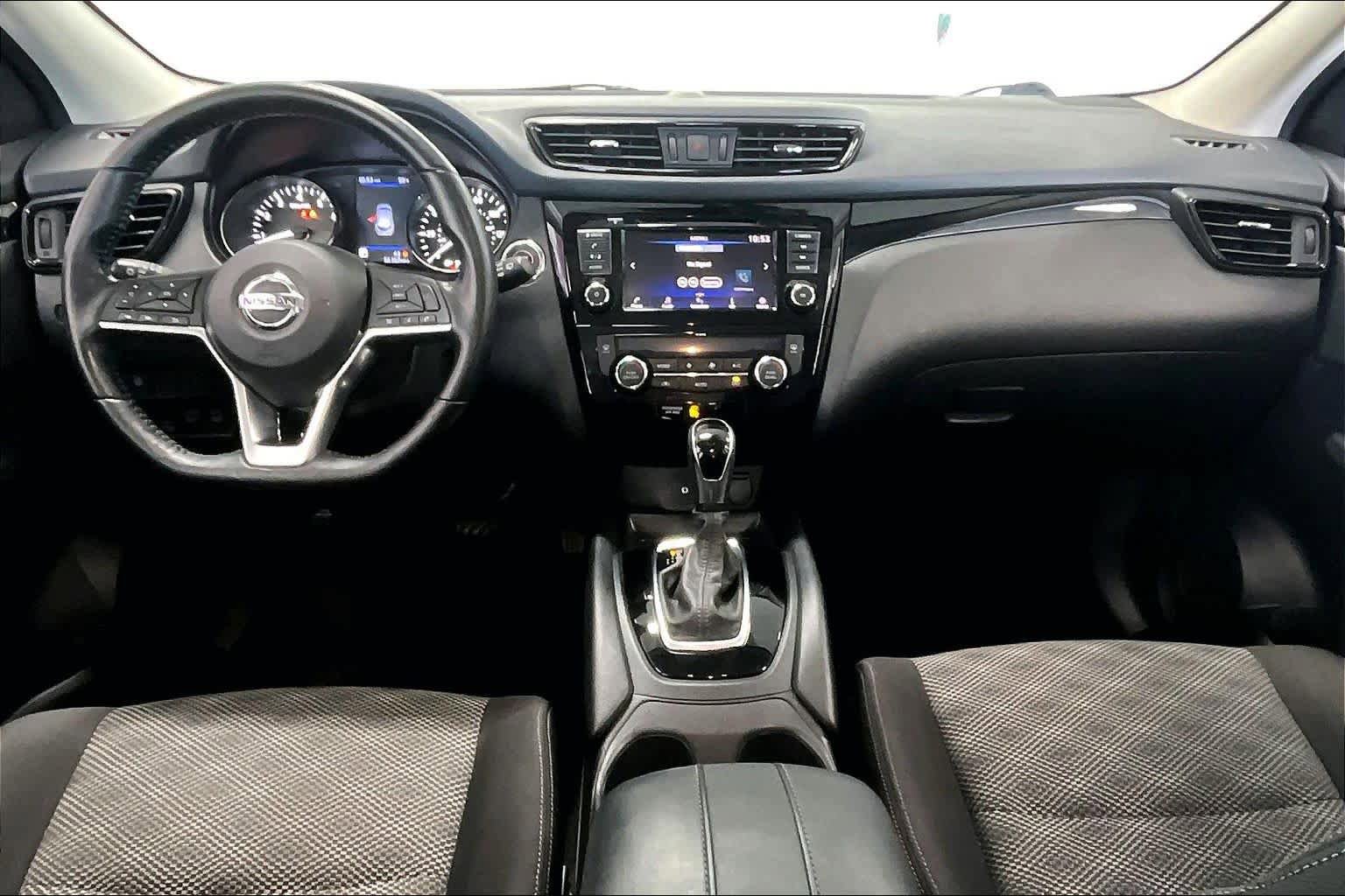 Used 2020 Nissan Rogue Sport SV w/ All-Weather Package AWD/4WD image 8