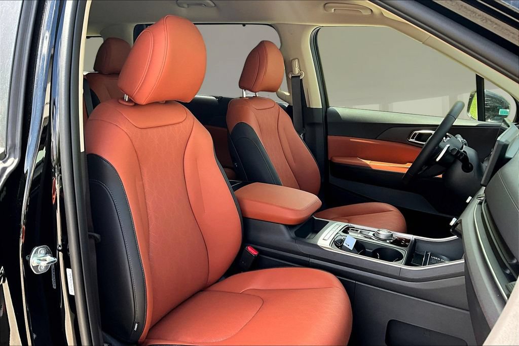 New 2026 Kia Carnival EX FWD image 10