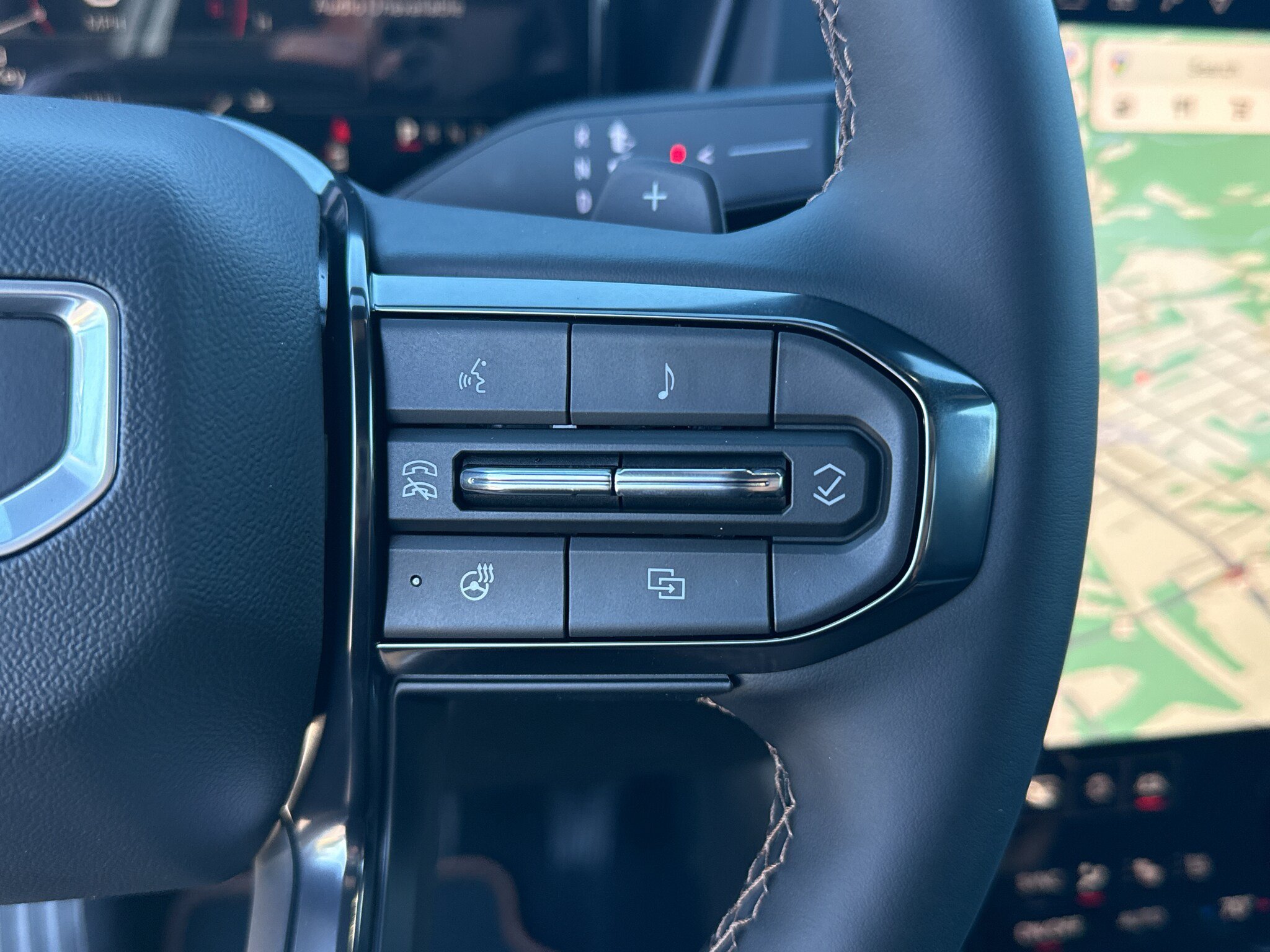 New 2027 GMC Terrain AT4 w/ Convenience Package III AWD/4WD image 15