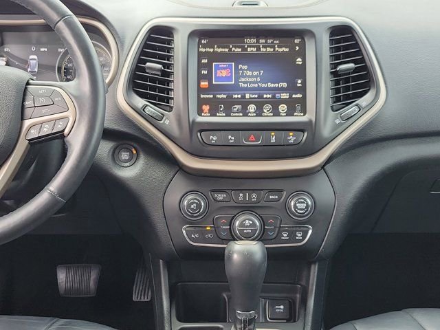 Used 2017 Jeep Cherokee High Altitude w/ Technology Group image 19