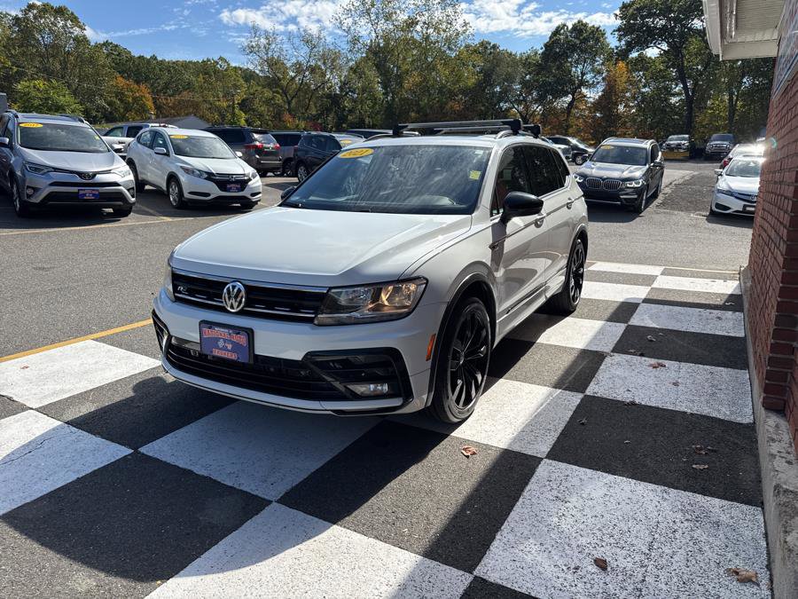Used 2021 Volkswagen Tiguan SE R-Line image 2