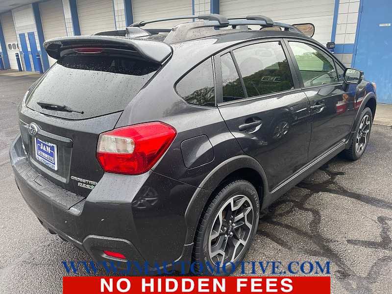 Used 2017 Subaru Crosstrek 2.0i Limited AWD/4WD image 3