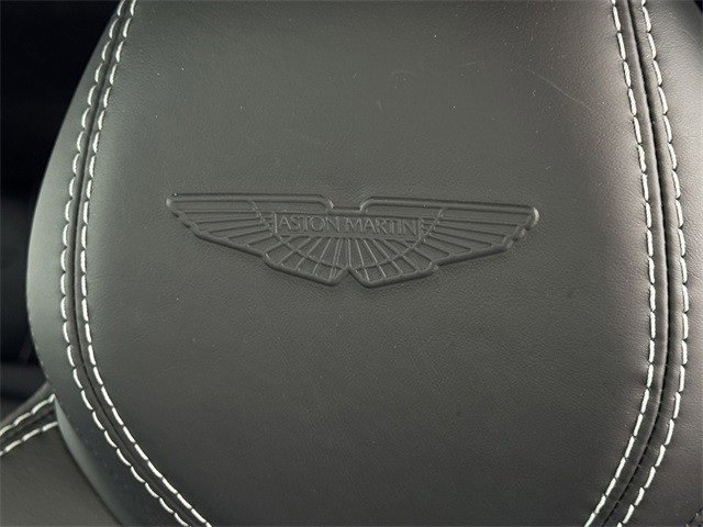 Used 2021 Aston Martin DBX image 4