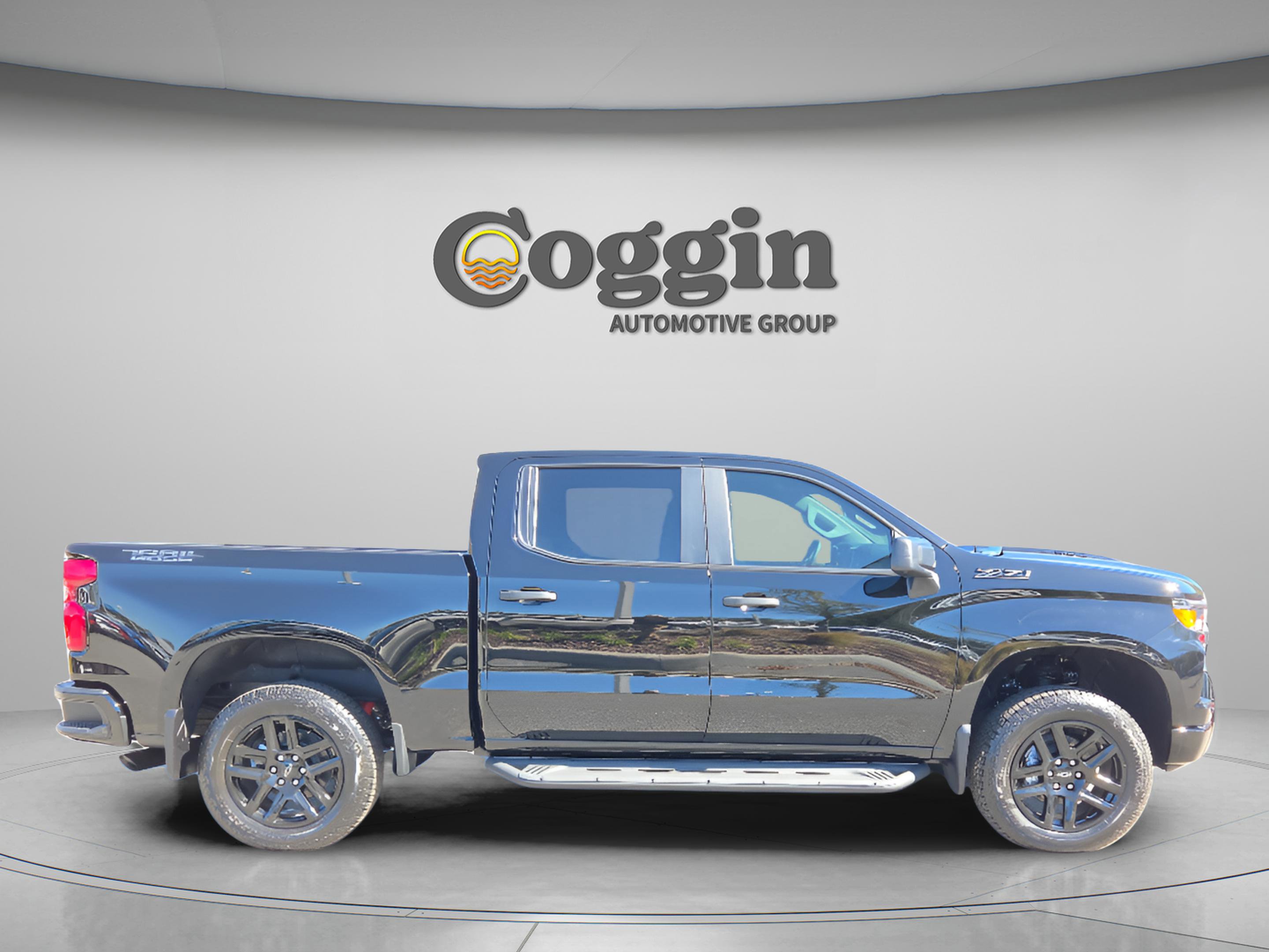 New 2026 Chevrolet Silverado 1500 Custom Trail Boss w/ Dark Appearance Package image 7