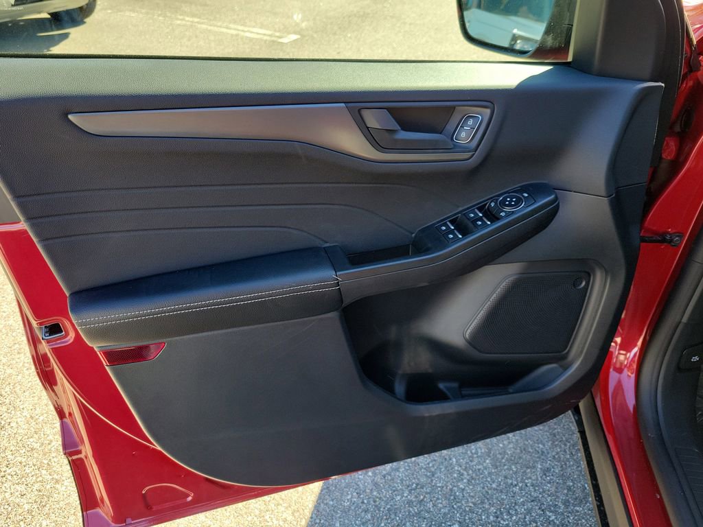 New 2026 Ford Escape Active image 13