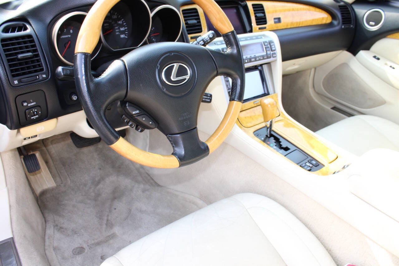 Used 2003 Lexus SC 430 Convertible RWD image 21
