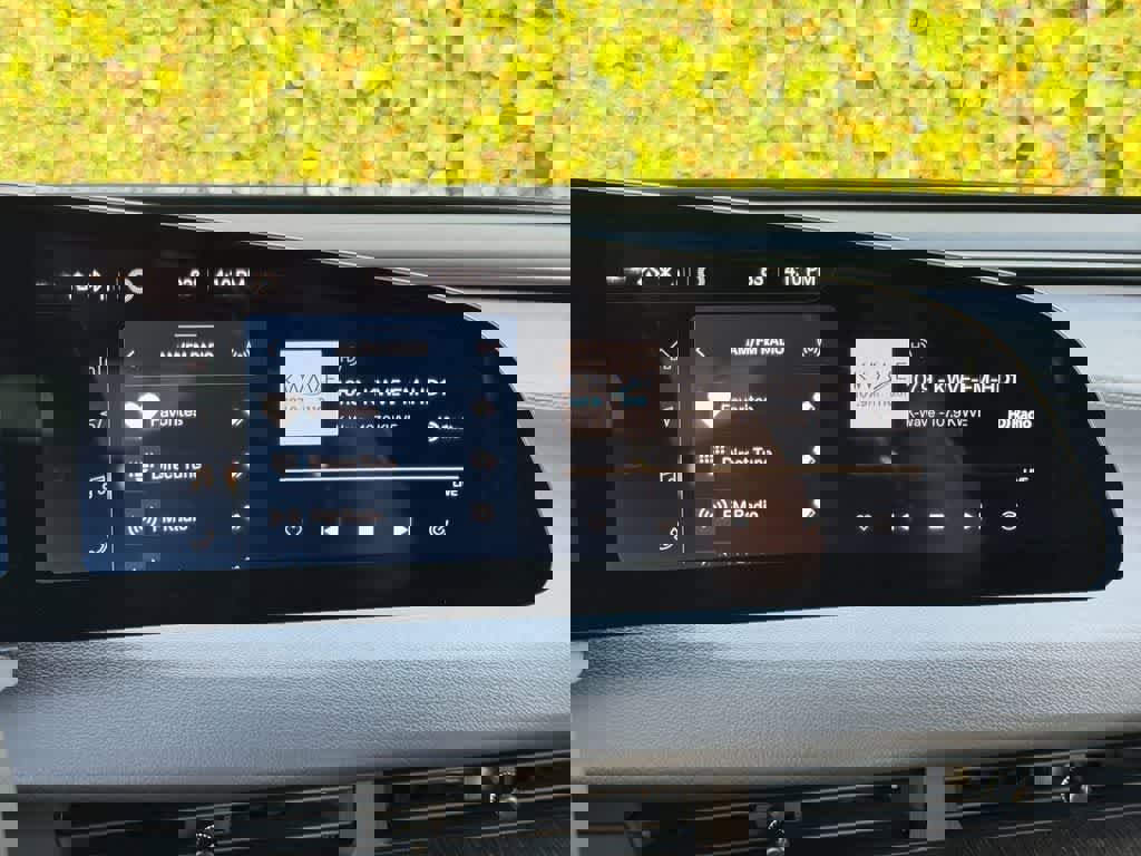 Used 2024 Lucid Air Touring image 19