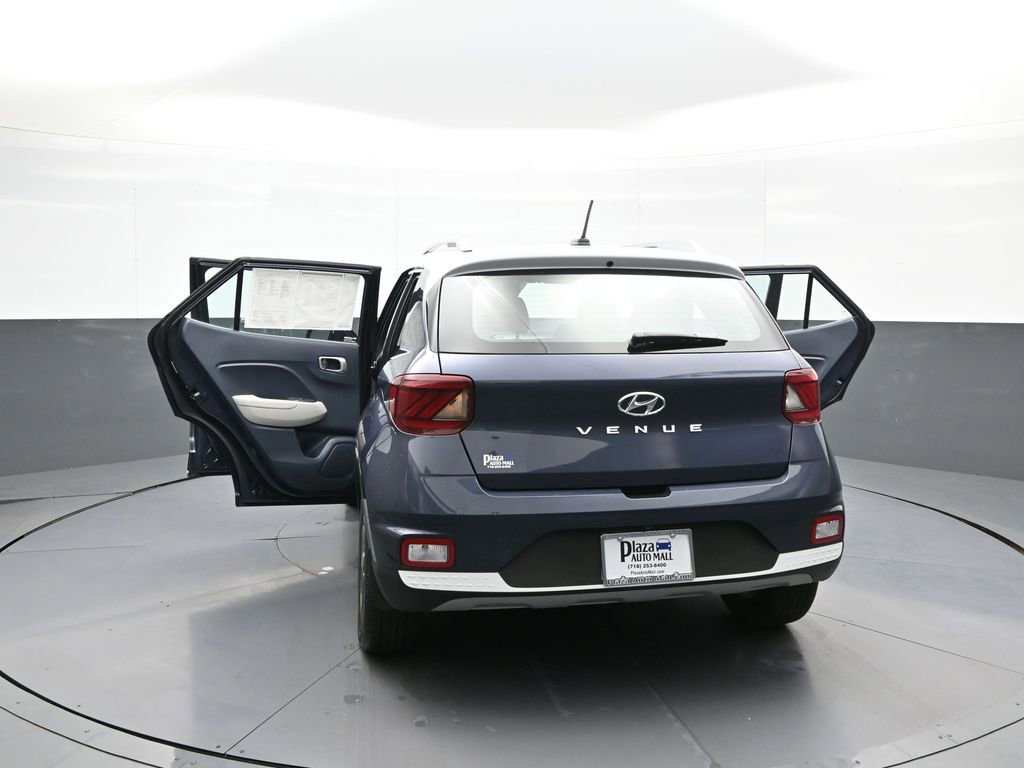 Certified 2023 Hyundai Venue Limited FWD image 46
