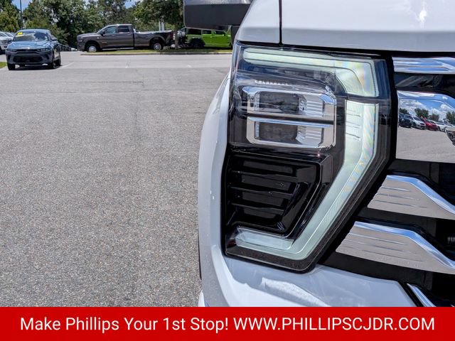 Used 2024 Chevrolet Silverado 3500 High Country w/ High Country Premium Package AWD/4WD image 9