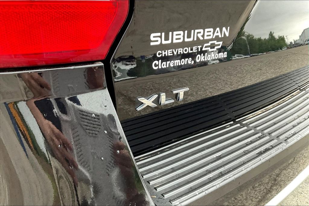 Used 2020 Ford Expedition XLT w/ Equipment Group 202A AWD/4WD image 34