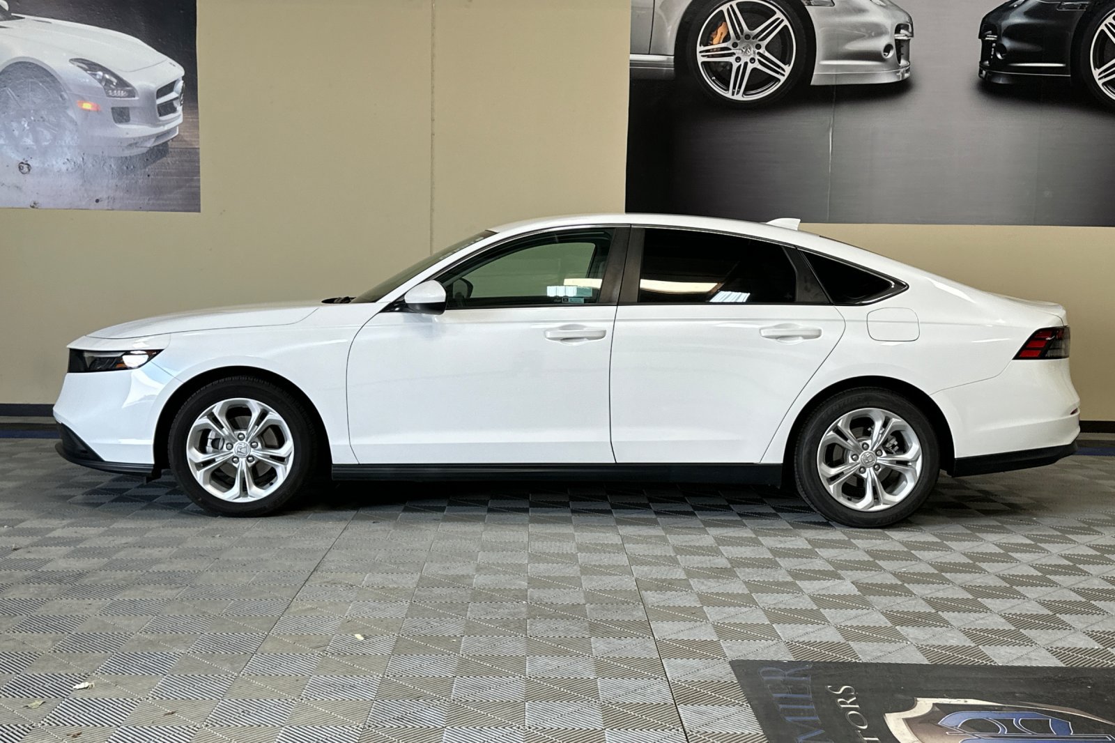 Used 2023 Honda Accord LX image 7