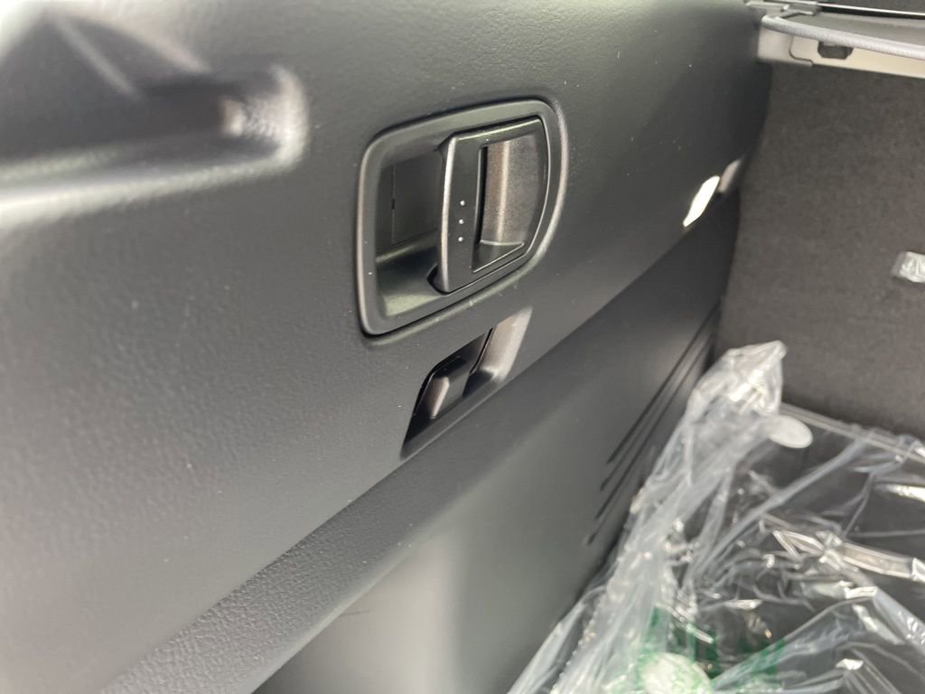 New 2025 MAZDA CX-50 AWD 2.5 S w/ Weather Package image 11