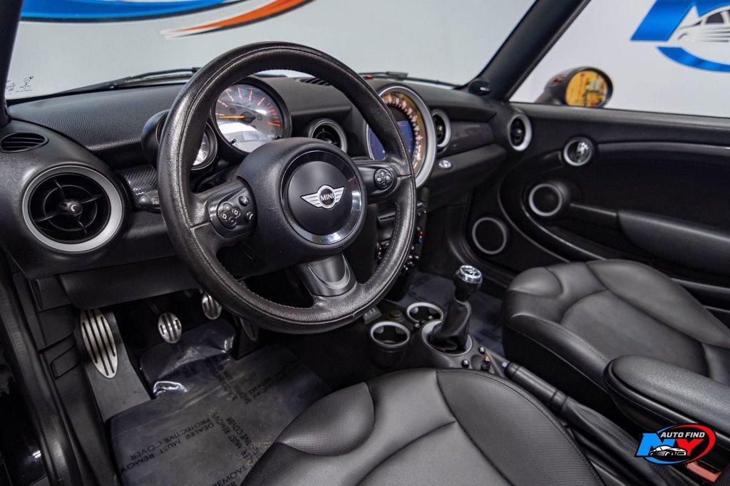 Used 2015 MINI Cooper S image 14