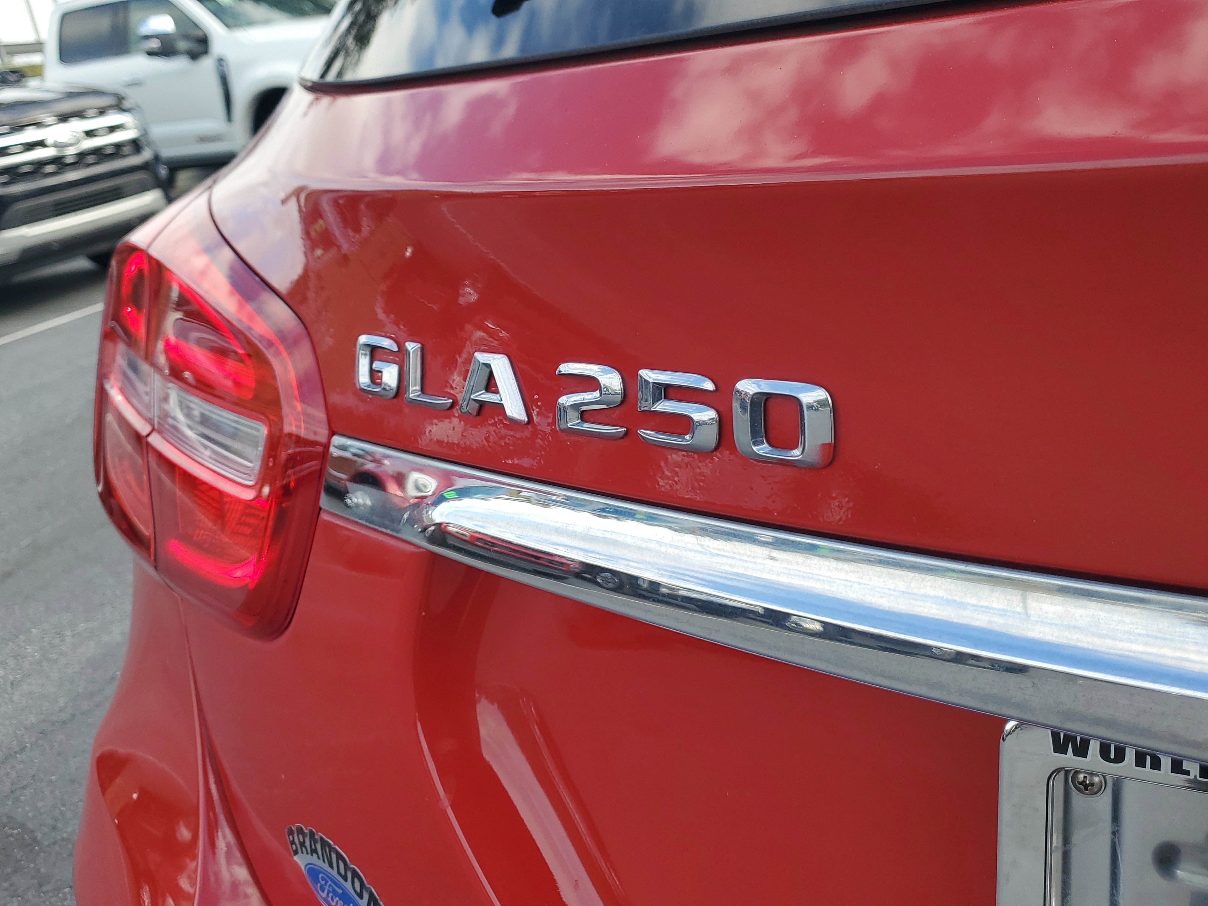 Used 2015 Mercedes-Benz GLA 250 4MATIC image 9