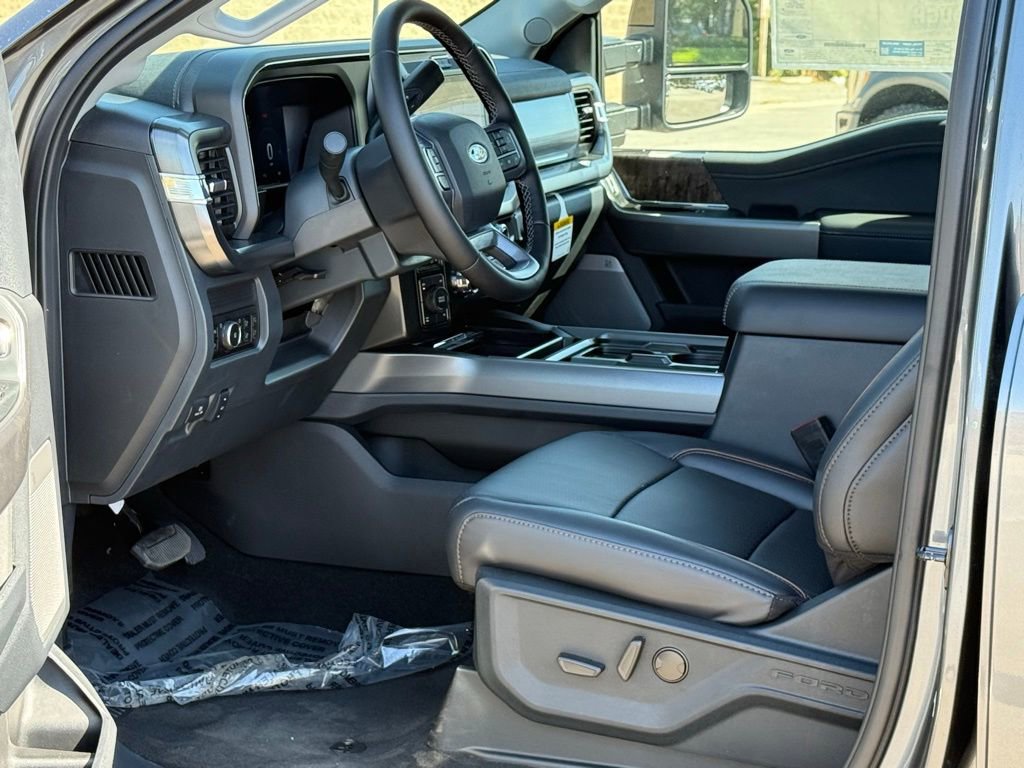 New 2026 Ford F250 4x4 Crew Cab Super Duty image 7