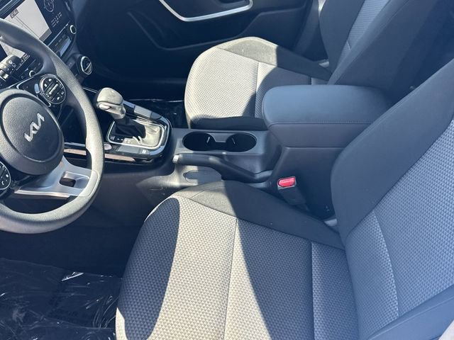Used 2025 Kia Soul S FWD image 21