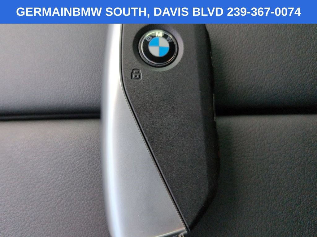 Used 2025 BMW X5 xDrive40i w/ M Sport Package AWD/4WD image 33