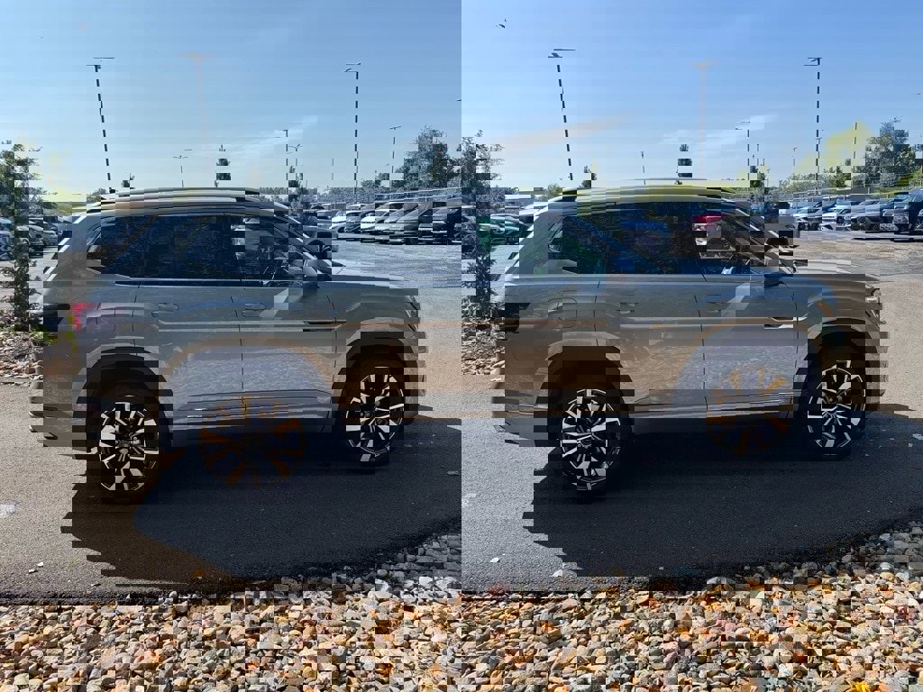 New 2026 Volkswagen Atlas SEL Premium R-Line image 6