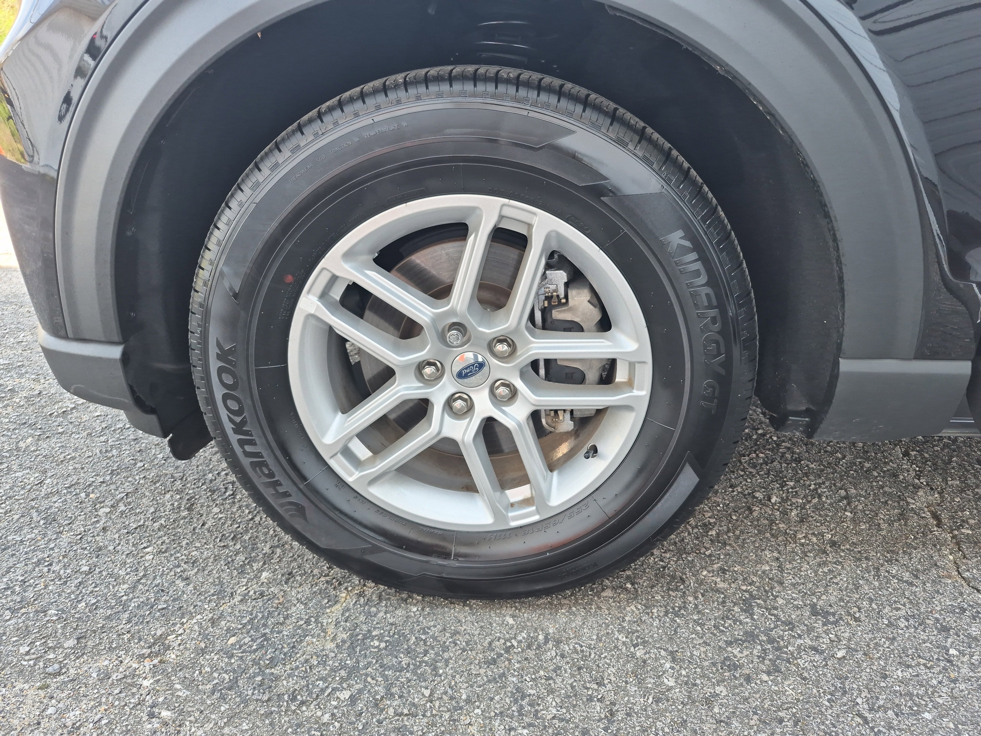 Certified 2025 Ford Explorer Active image 7