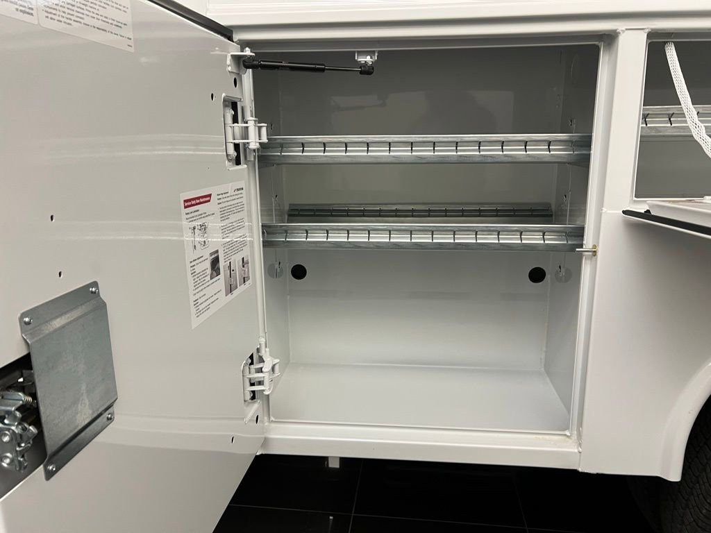 New 2026 Ford F350 XL w/ XL Chrome Package image 33