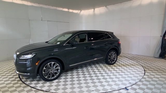 Used 2023 Lincoln Nautilus Reserve AWD/4WD image 7