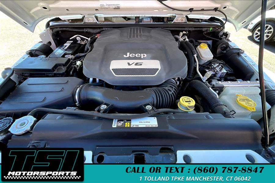 Used 2015 Jeep Wrangler Unlimited Sport w/ Quick Order Package 24S AWD/4WD image 10