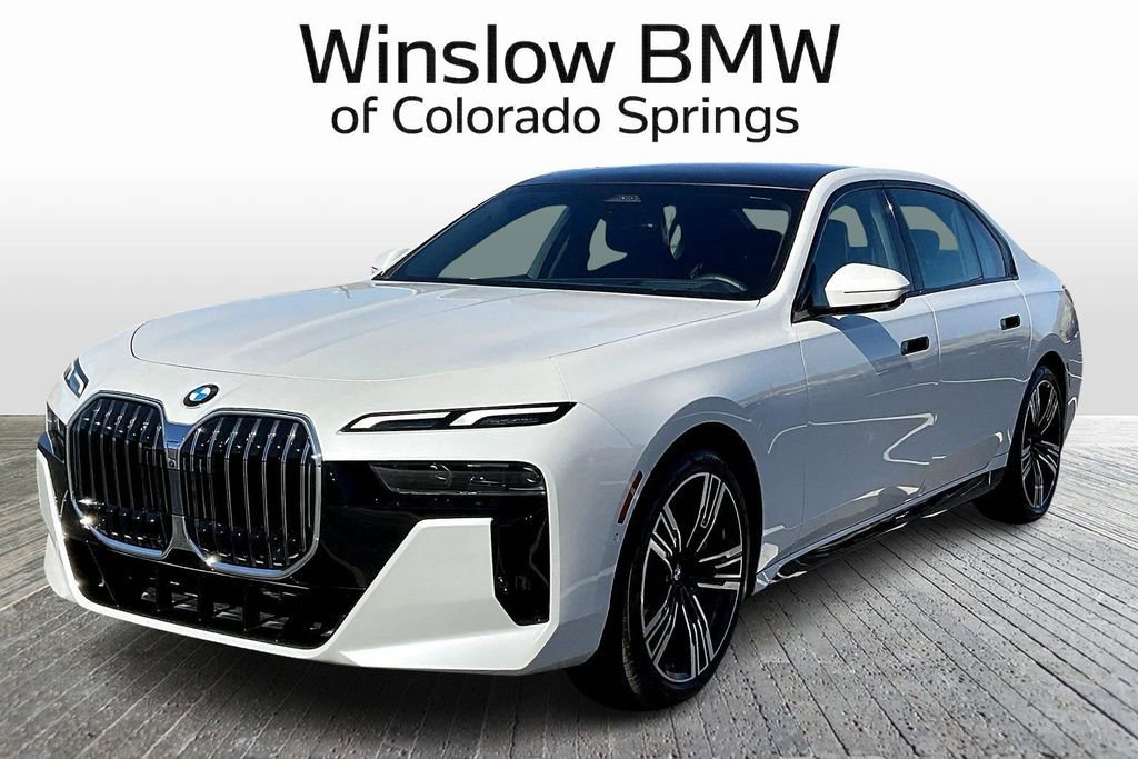 Used 2025 BMW 760i xDrive w/ Premium Package