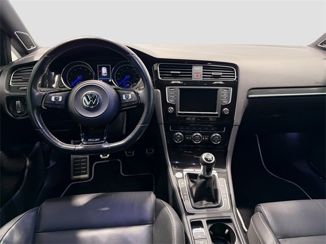 Used 2017 Volkswagen Golf 4-Door image 21