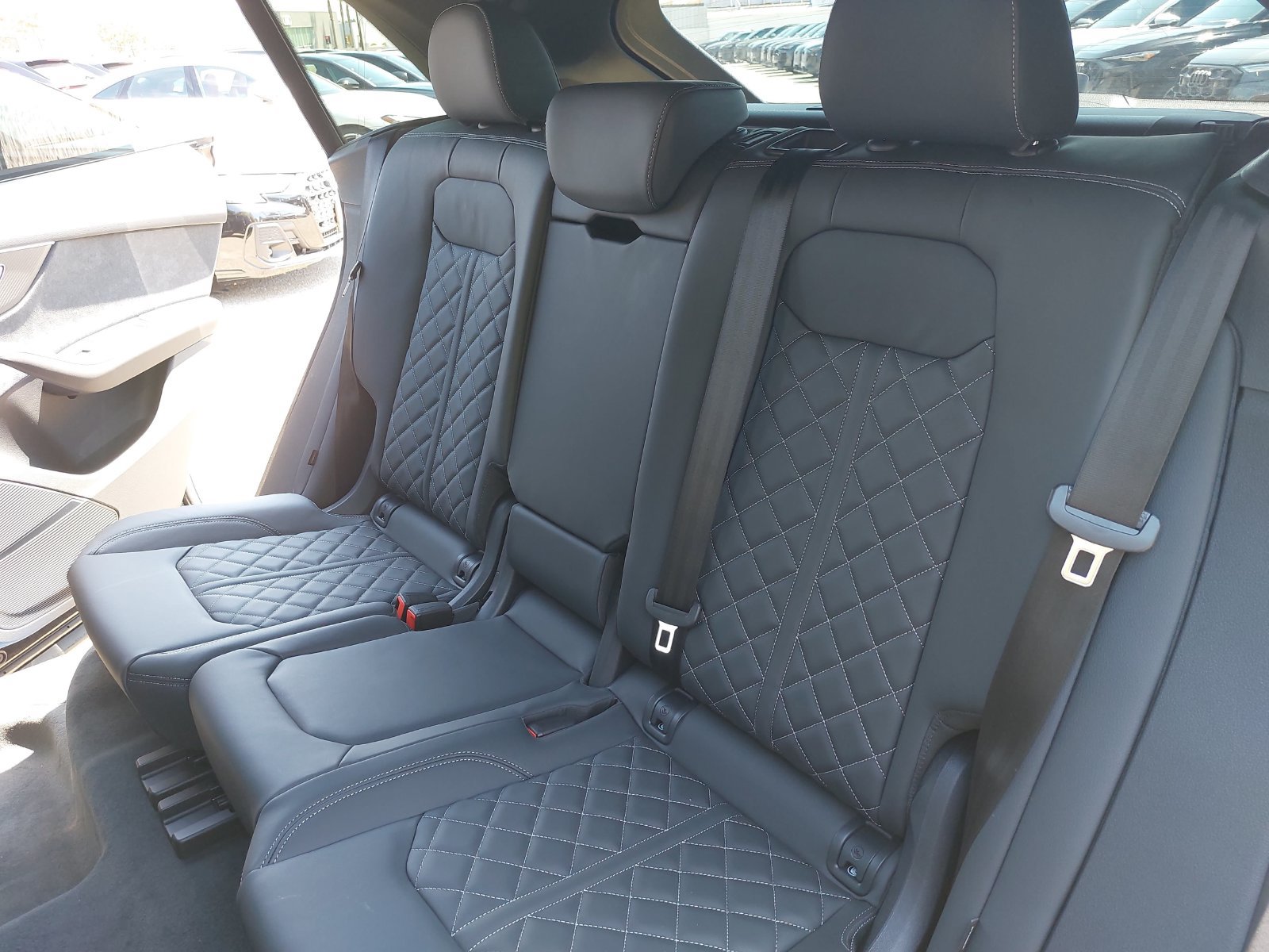 New 2026 Audi SQ8 Premium Plus AWD/4WD image 14