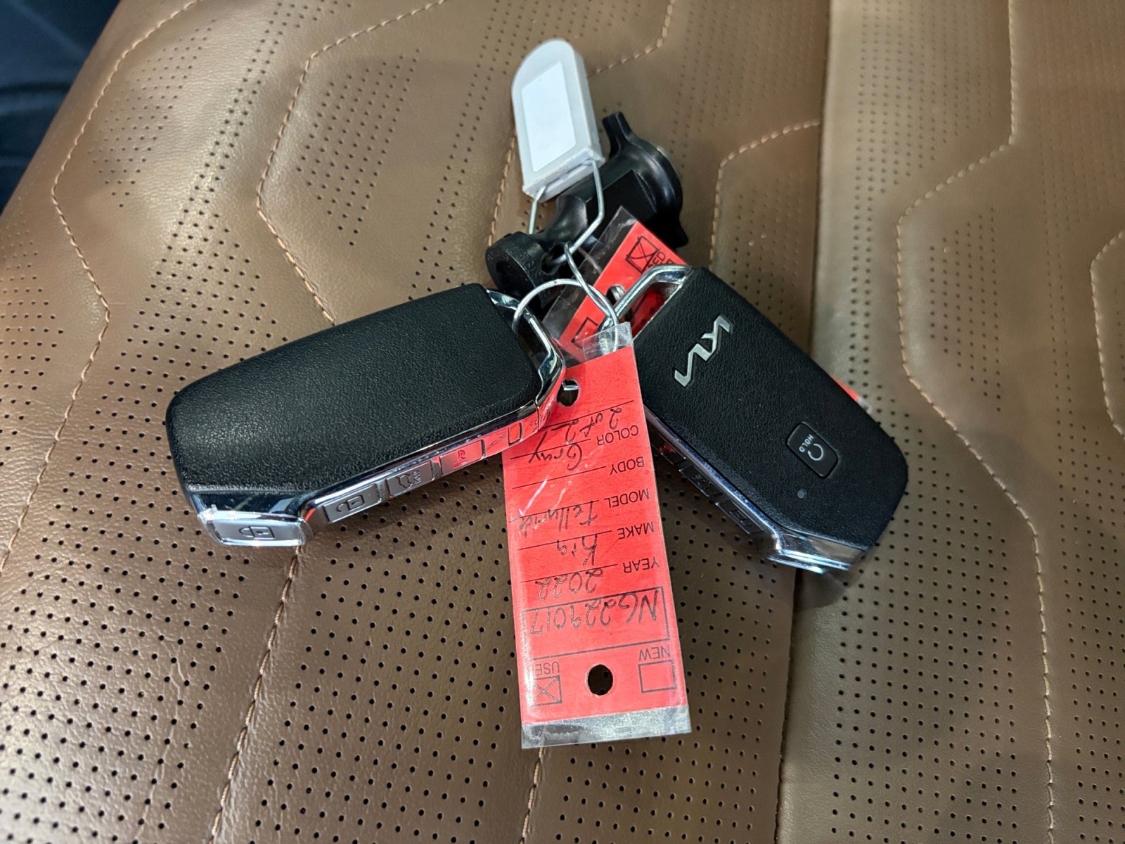 Used 2022 Kia Telluride SX w/ SX Prestige Package AWD/4WD image 29