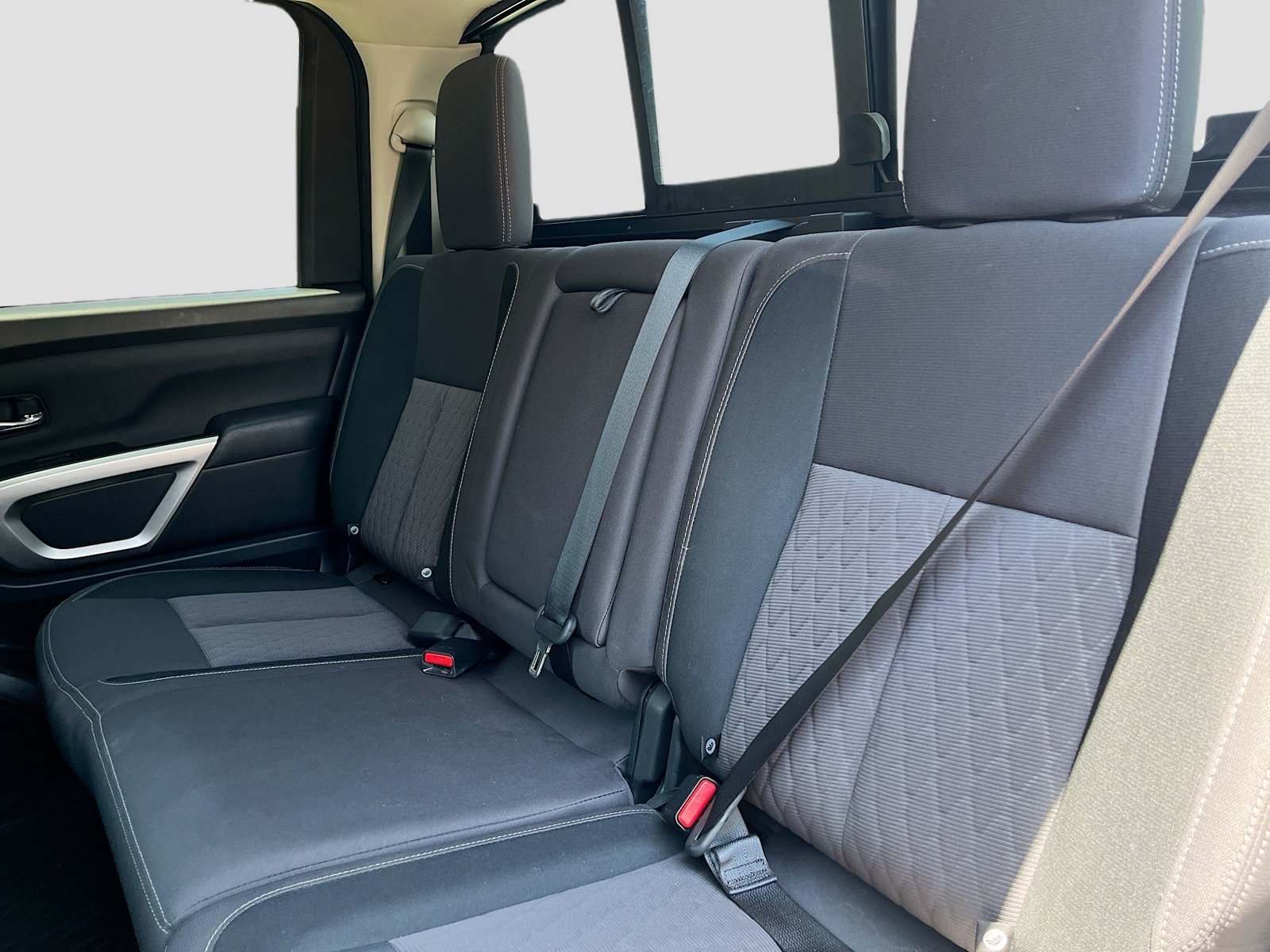 Used 2023 Nissan Titan SV w/ SV Convenience Package RWD image 23