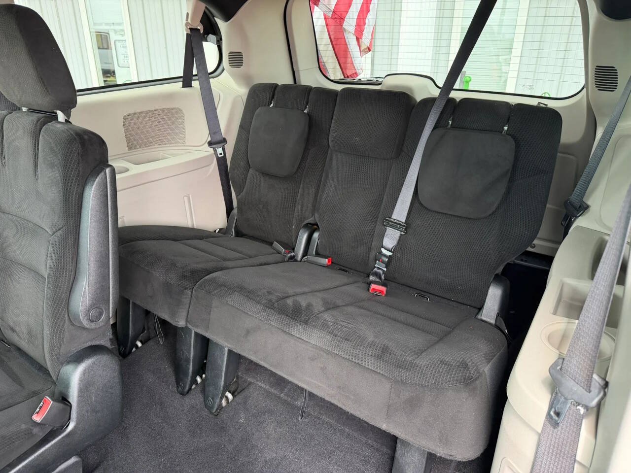 Used 2016 Dodge Grand Caravan SE FWD image 20
