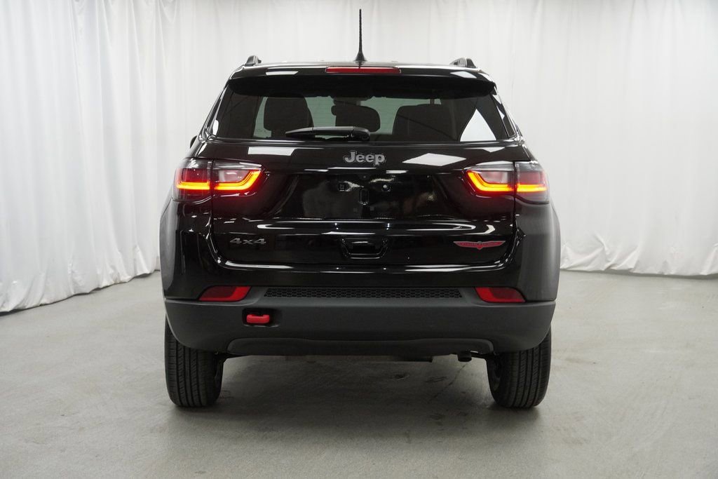 Certified 2022 Jeep Compass Trailhawk w/ Trailhawk Elite Group image 14