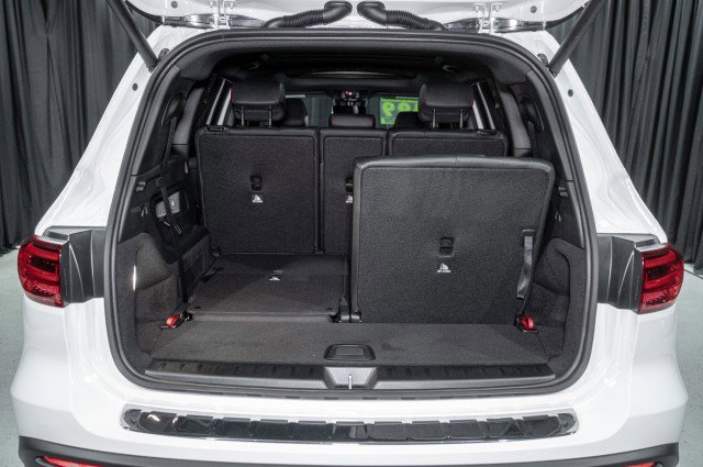 New 2025 Mercedes-Benz EQB 300 4MATIC image 10