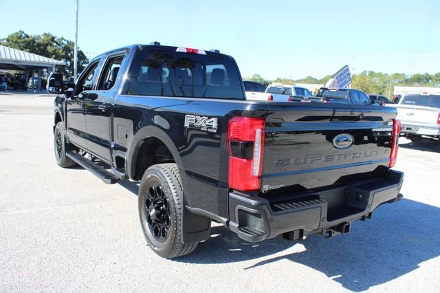 Used 2024 Ford F250 Lariat w/ Black Appearance Package image 8
