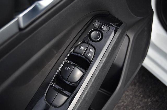 Used 2024 Nissan Altima 2.5 SR image 8