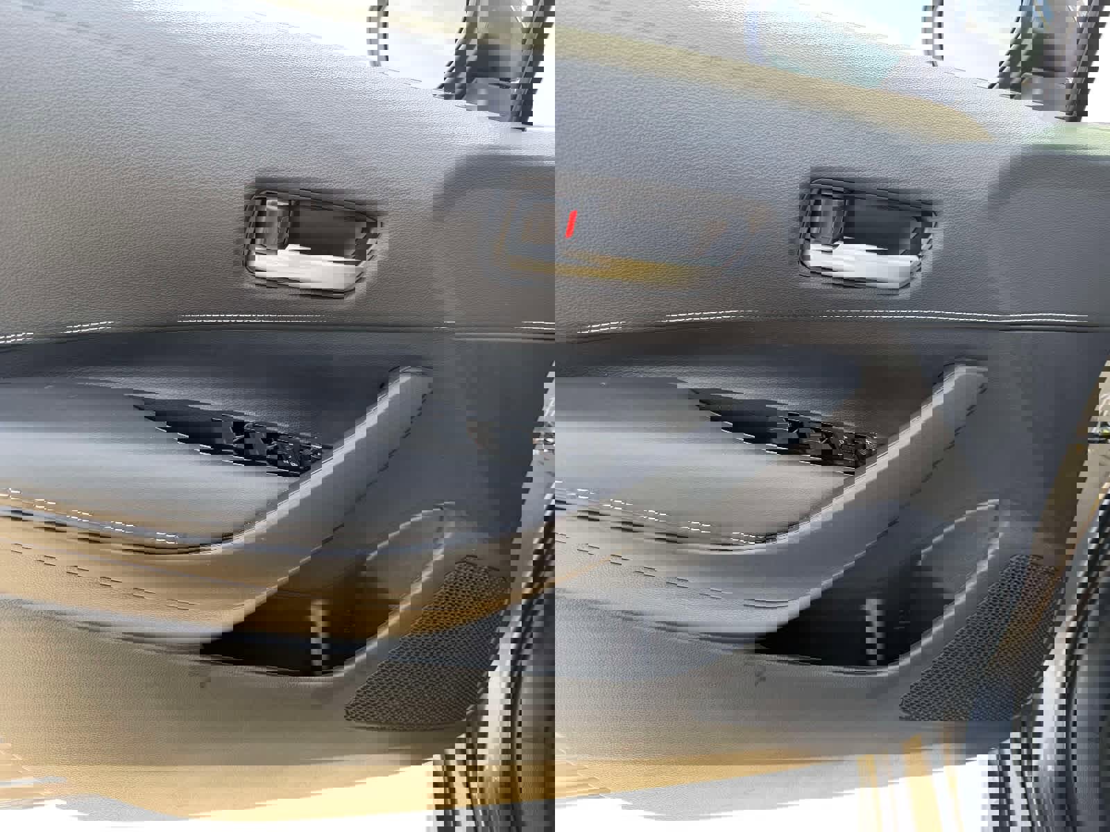 Used 2024 Toyota Corolla SE image 17