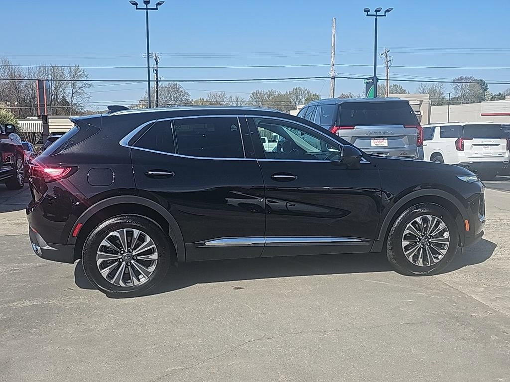 Certified 2025 Buick Envision Preferred image 2
